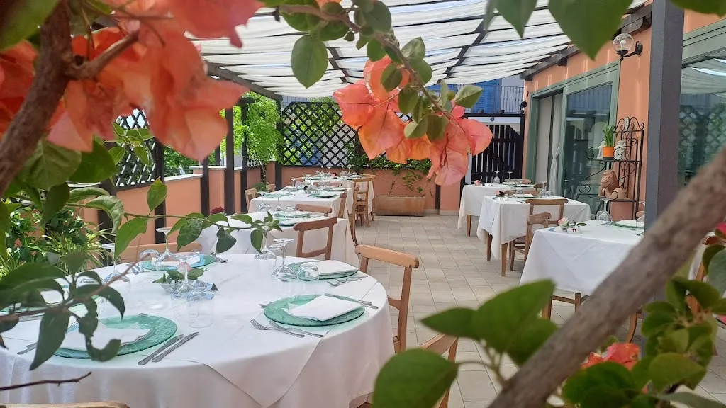 La Ca' Rossa restaurant in Cisterna d'Asti