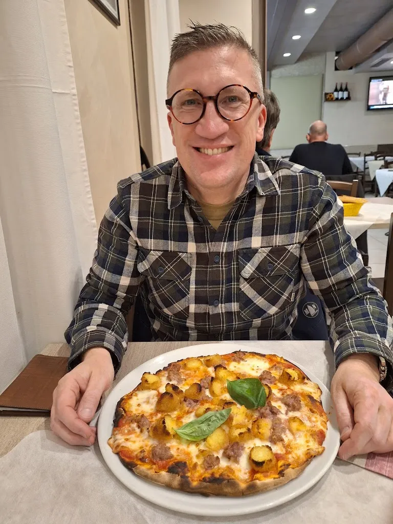 paul wainwright_Pizzeria Da Salvatore_Chivasso_review