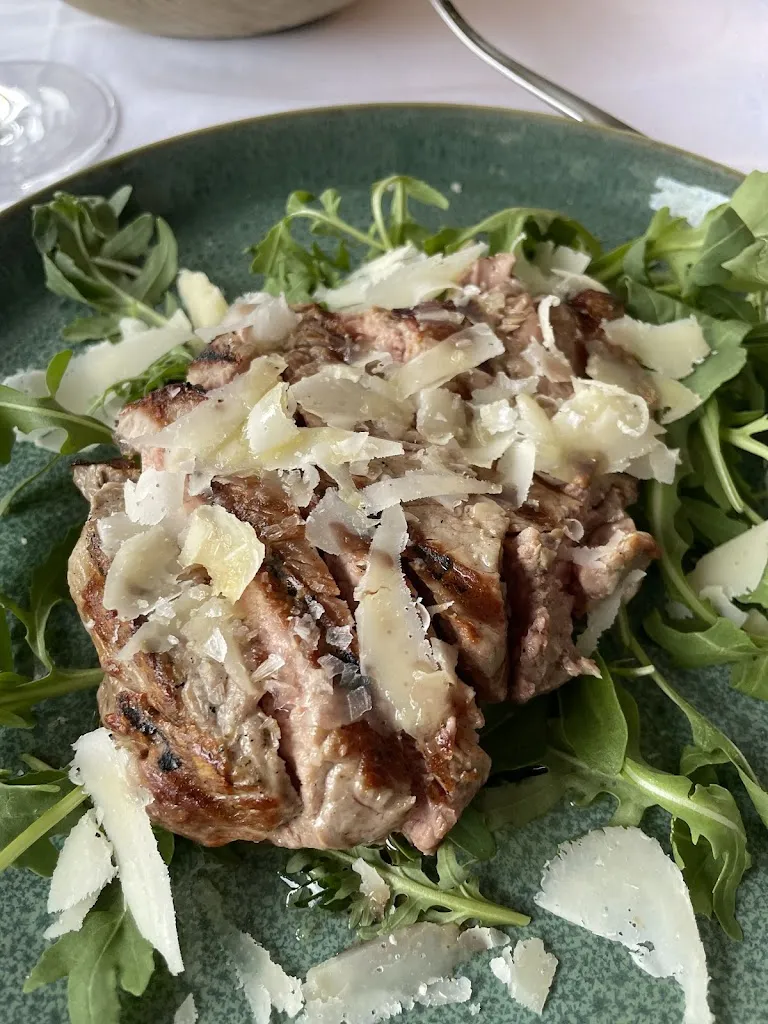 Gilak Darwichpour_Ristorante Il Innominato_Colazza_review