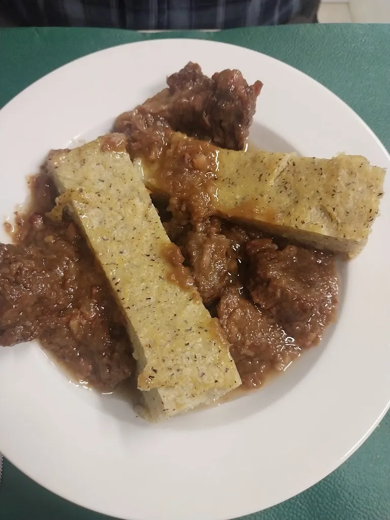 Karen Millen_Circolo ARCI Silvera_Colazza_review