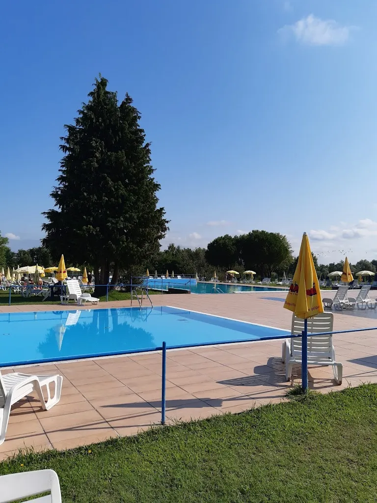 La Nuova California restaurant in Collobiano