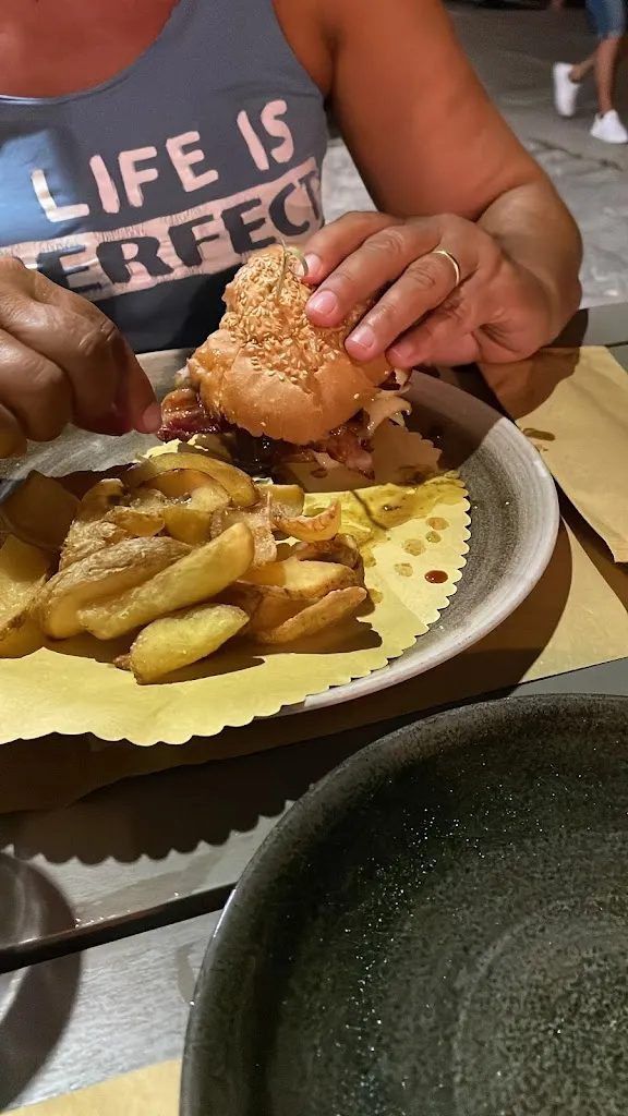 Menu_Gira Mulo Hamburgheria Italiana_Ceglie Messapica_image_8