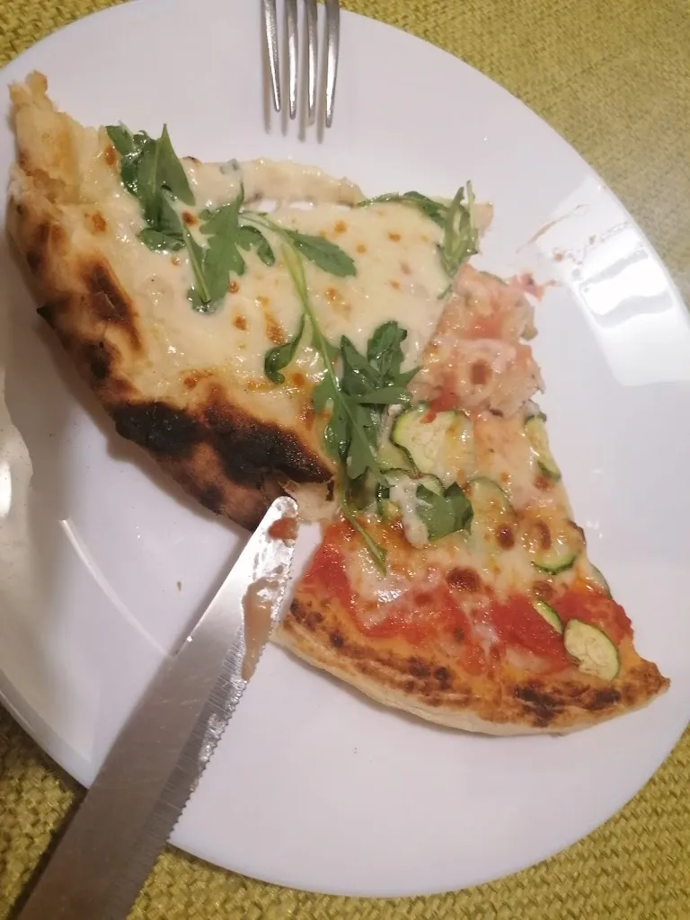 Louisa Vinci_Pizzeria Ortilla_Coazze_review