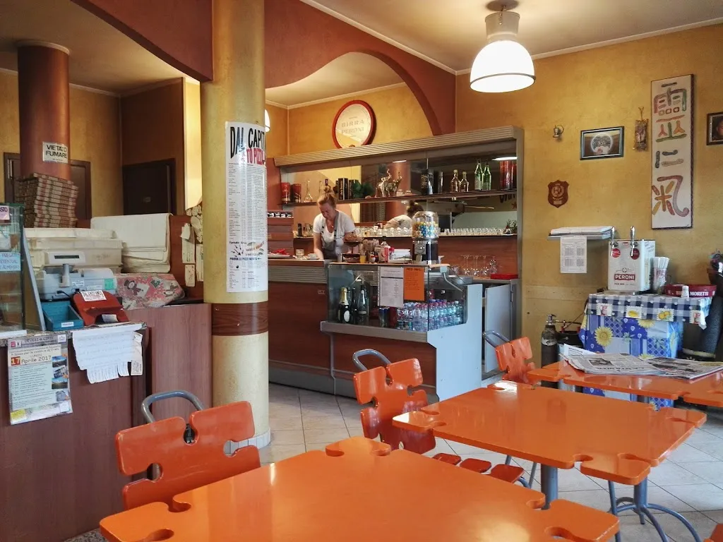 Pizzeria dal Capitano restaurant in Ciriè