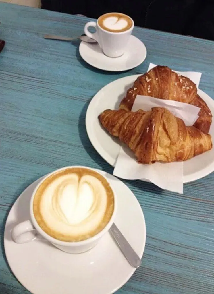 Elena He_Shot Cafe_Ciriè_review