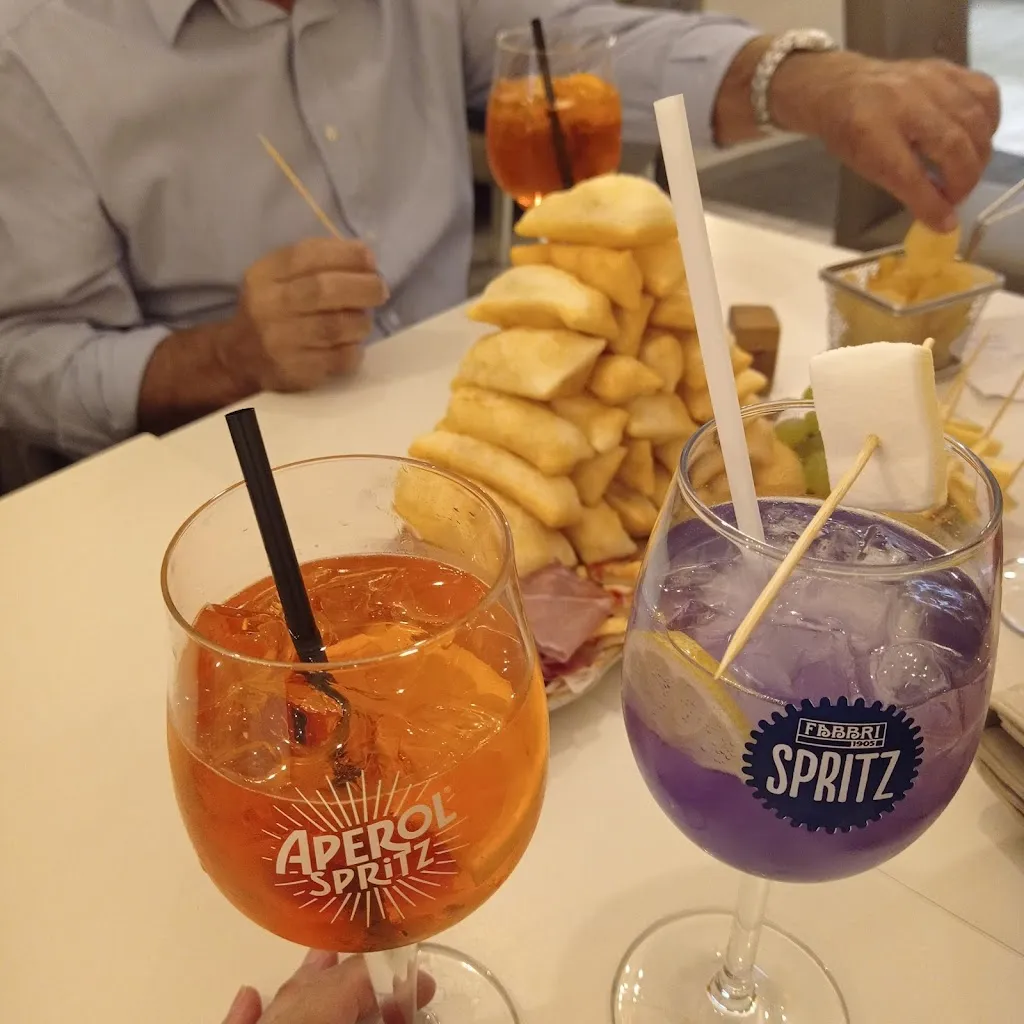 Menu_Bar Caffetteria Alice in Wonderland_Ciriè_image_2