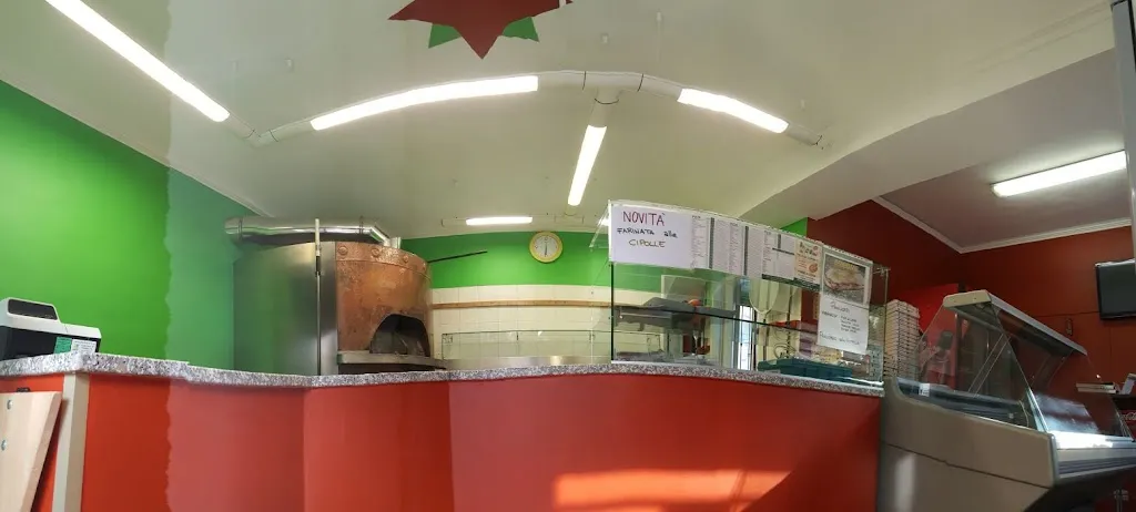 L'Oasi Pizzeria restaurant in Ciriè