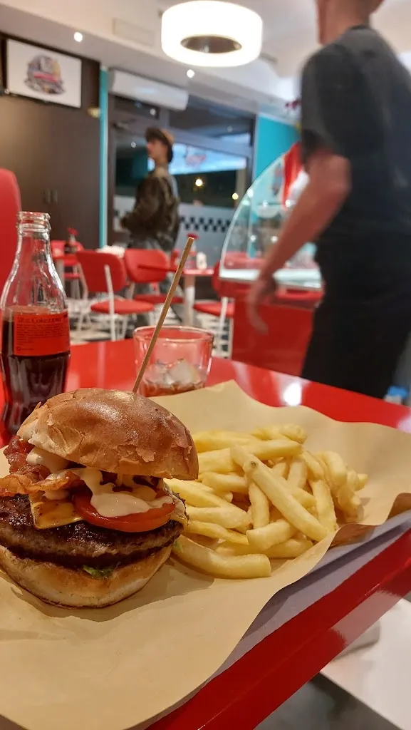 Emanuela Gallone_LadyMary_Ceglie Messapica_recensione