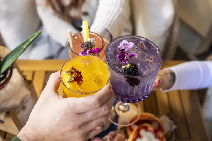 Menu_13 Flowers Coffee and Drink_Ciriè_immagine_6