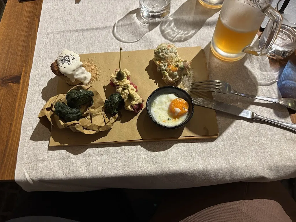 Frank Joanknecht_Bar Brasserie L'Uva Blu_Conzano_review