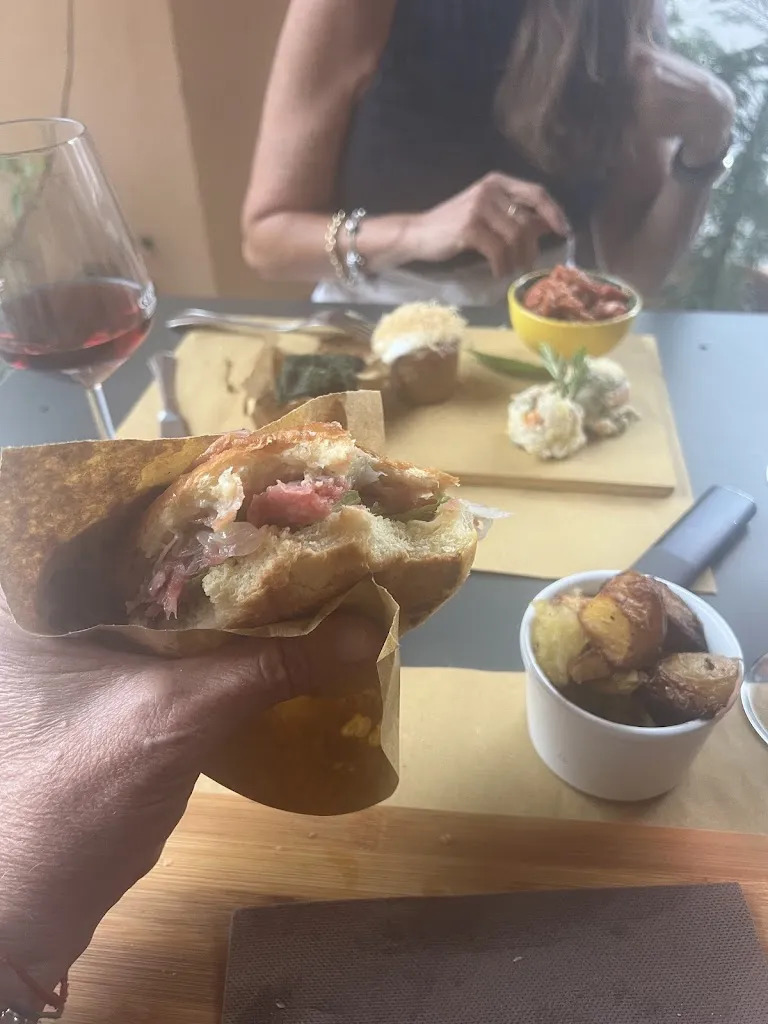 P Bianco_Bar Brasserie L'Uva Blu_Conzano_review