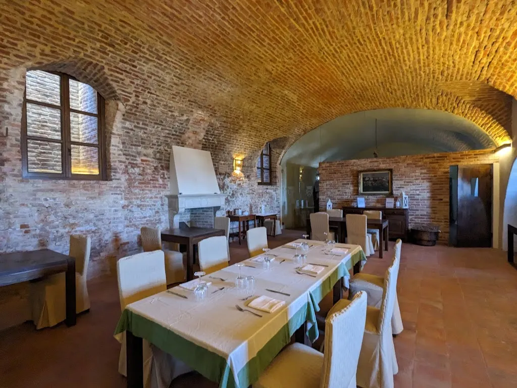 Aaron Overstreet_Castello di Cortanze_Cortanze_review