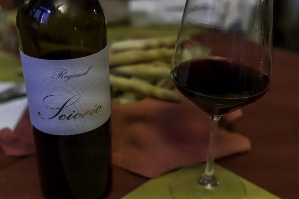 Robert Alexander_Roma Café And Wines_Costigliole d'Asti_review