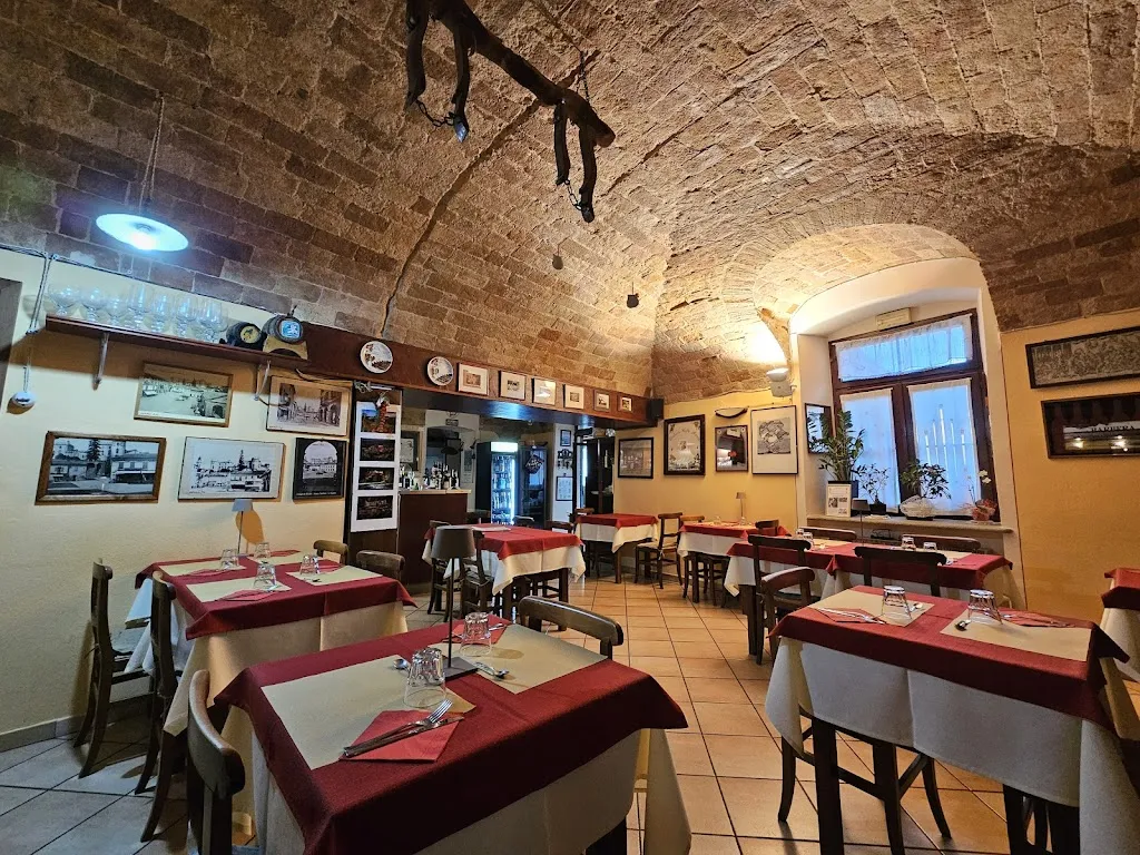 Roma Café And Wines_Costigliole d'Asti_slider_image_3