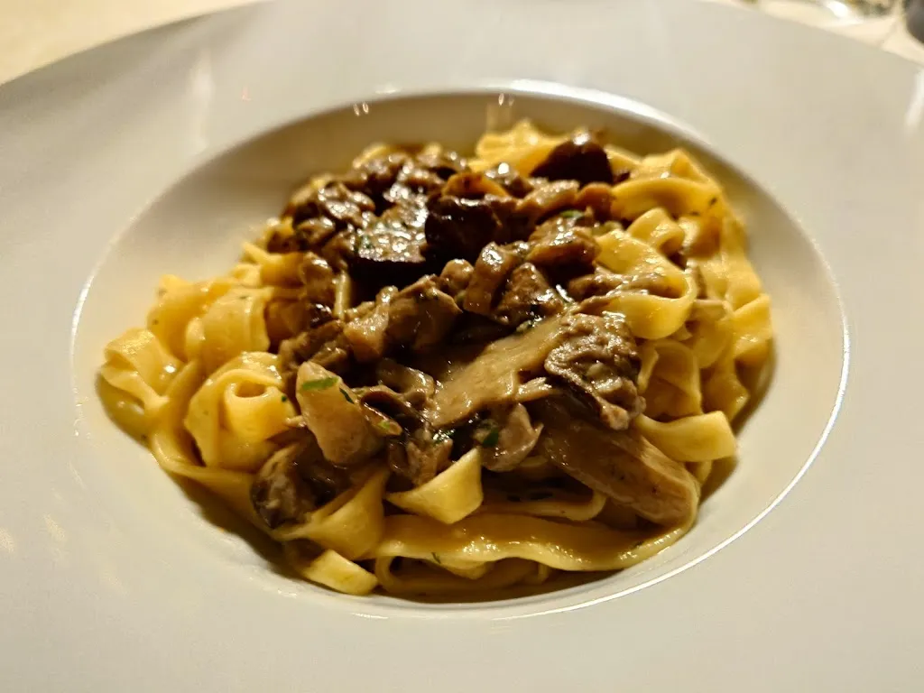 Sarah Andris_Cascina Collavini_Costigliole d'Asti_review