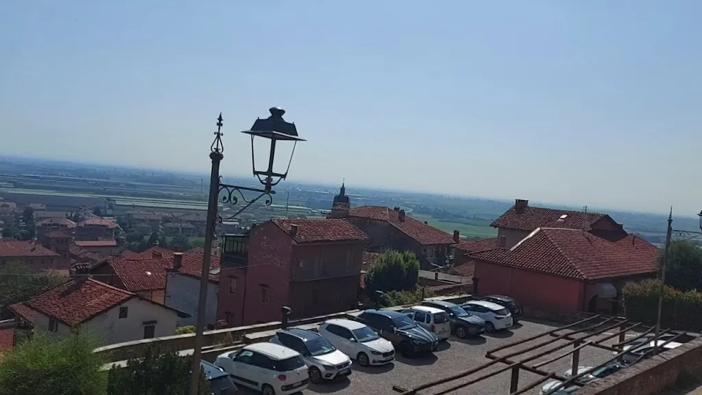 Hotel Castello Rosso_Costiglione Saluzzo_slider_image_2