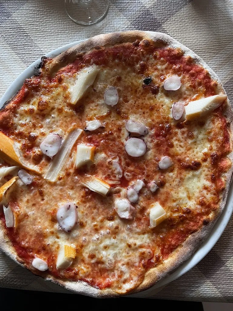 I Tre Leoni restaurant in Costiglione Saluzzo