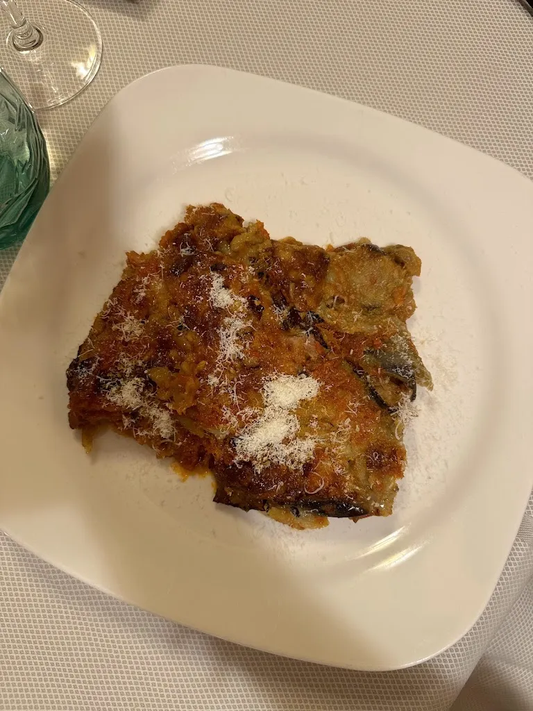 Denis Hristev_Montevicoli_Ceglie Messapica_reseña