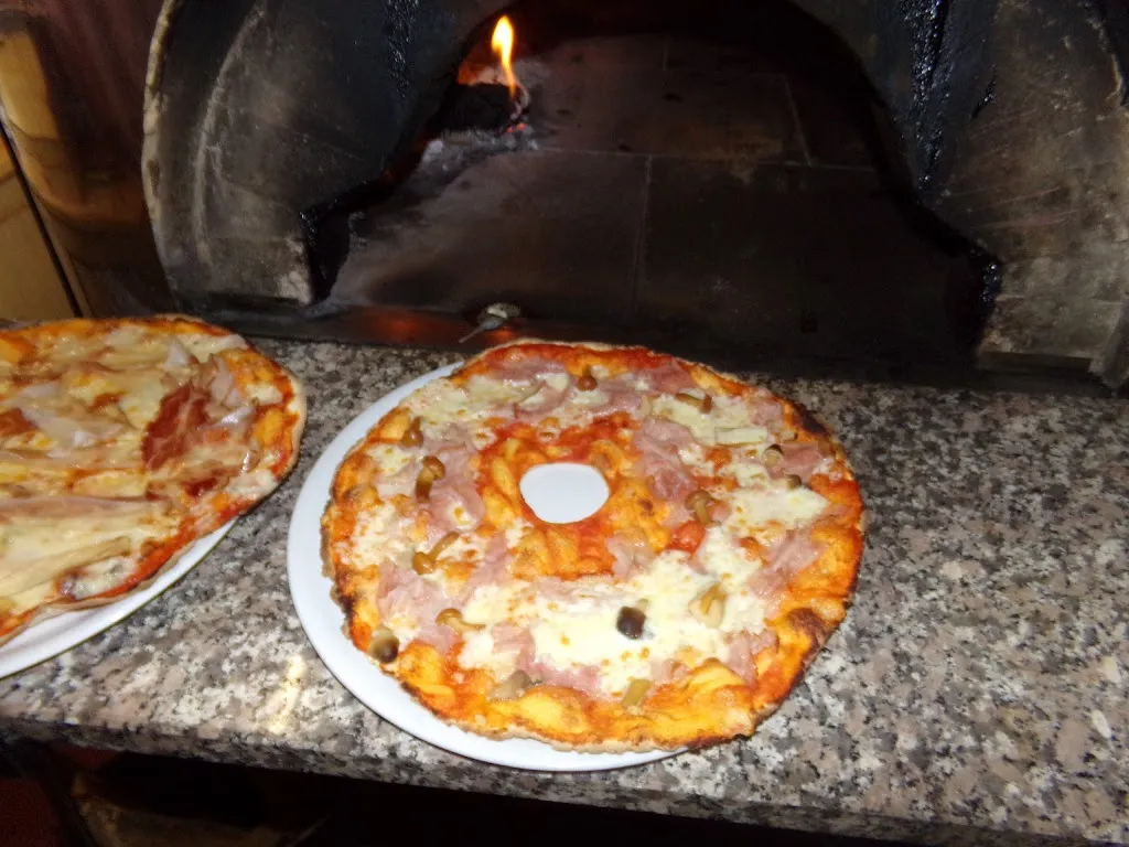 Locanda Pizzeria Marconi_Craveggia_slider_image_3