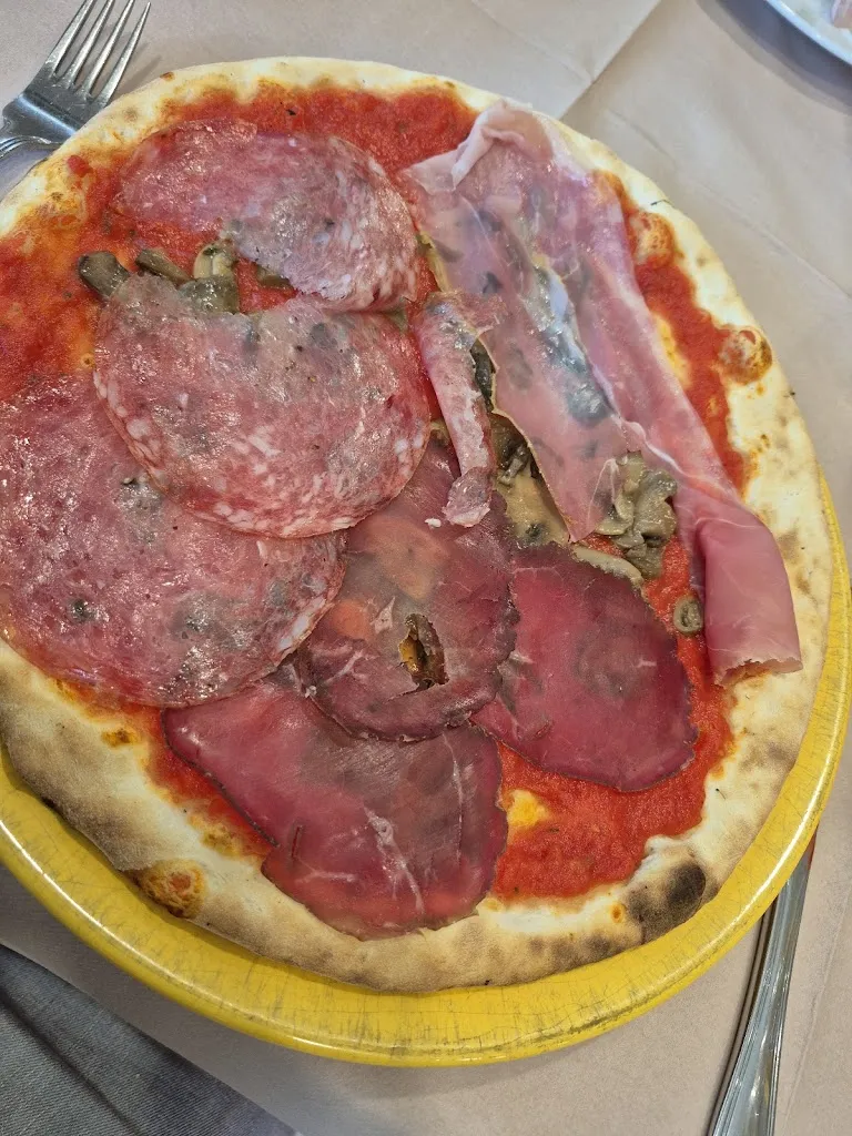 Johnny Cash_Ristorante Pizzeria Continental_Crevoladossola_review