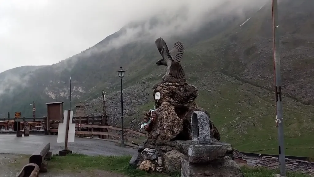 Rifugio Pian della Regina_Crissolo_slider_image_2