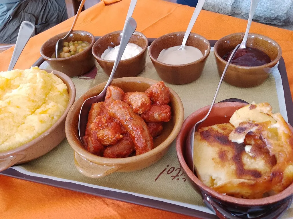 Rifugio Pian del Re - Albergo con Ristorante_Crissolo_slider_image_3