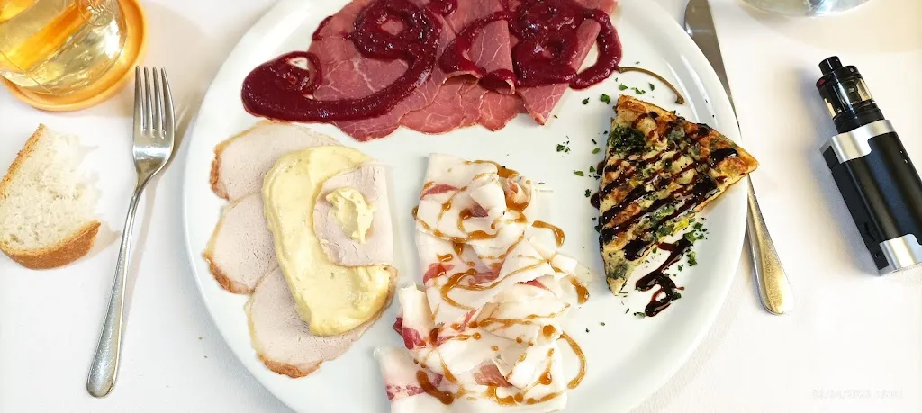 Trattoria Da Mauri E Livia_Cumiana_slider_image_3