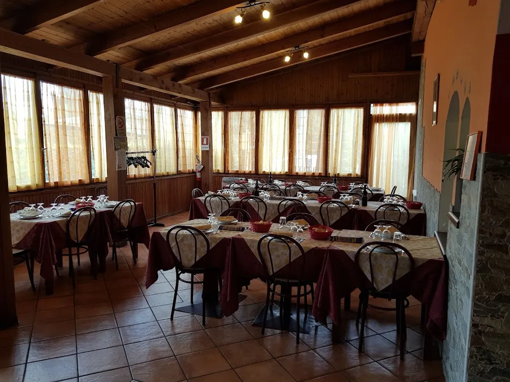 Ristorante Pizzeria Lo Zodiaco_Cumiana_slider_image_3