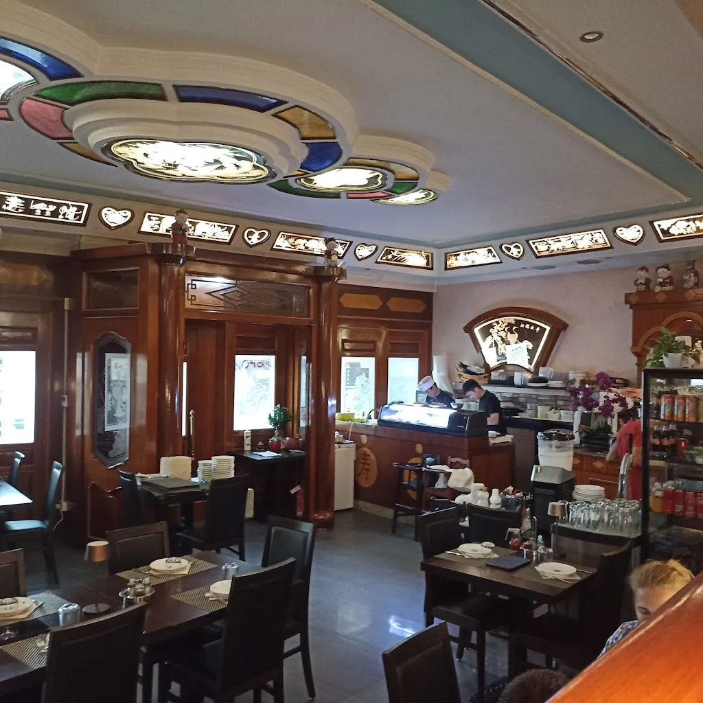 Ristorante Cinese Long Da restaurant in Cuorgnè