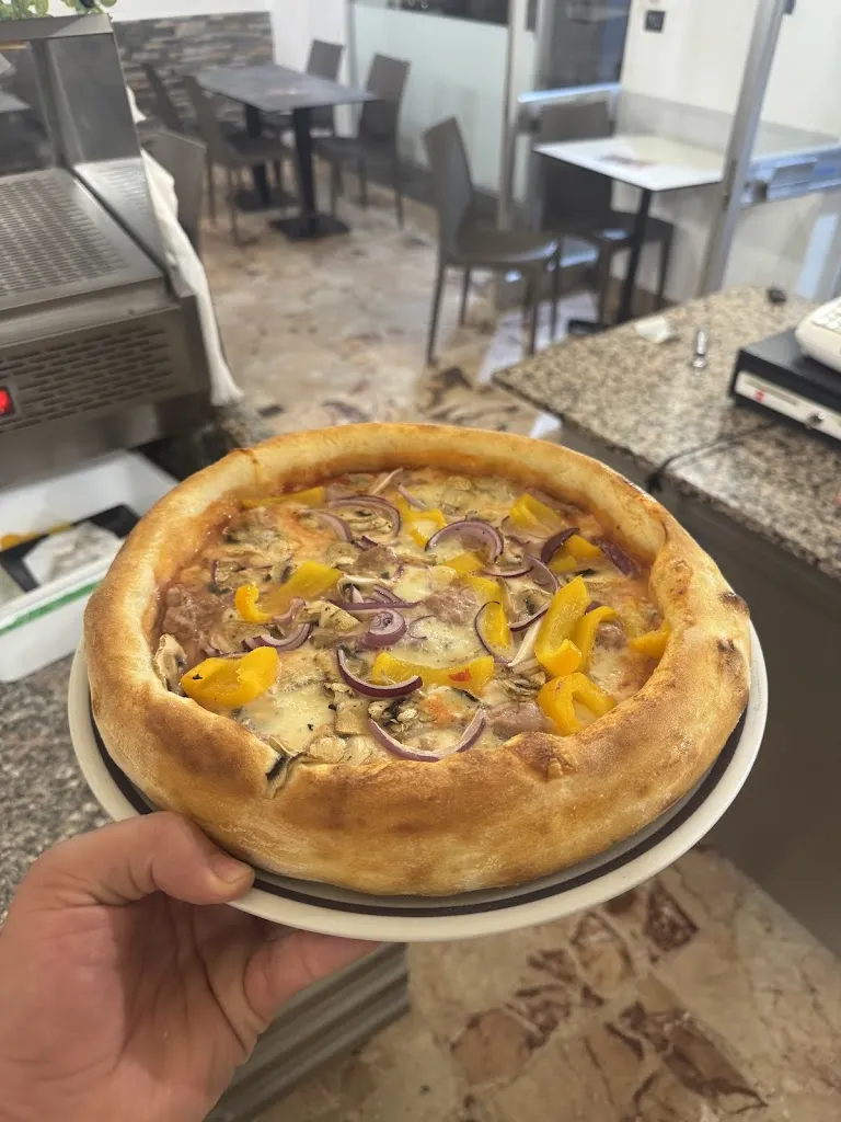 Pizza Kebab Horas restaurant in Cuorgnè