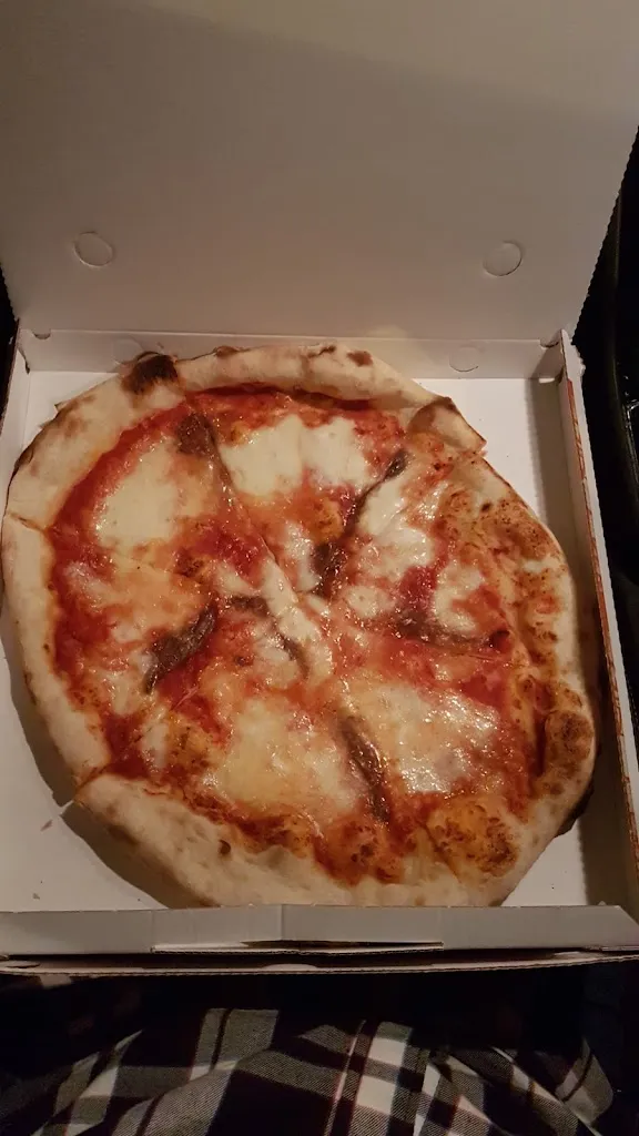 Filippo Bertetto_'A Pizza... Pizzeria d'asporto Cuorgnè_Cuorgnè_review