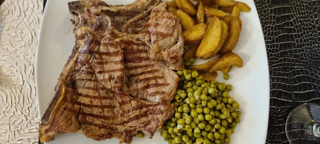 alon shifris_Locanda La Volpe Con La Pancia Piena_Cuneo_review