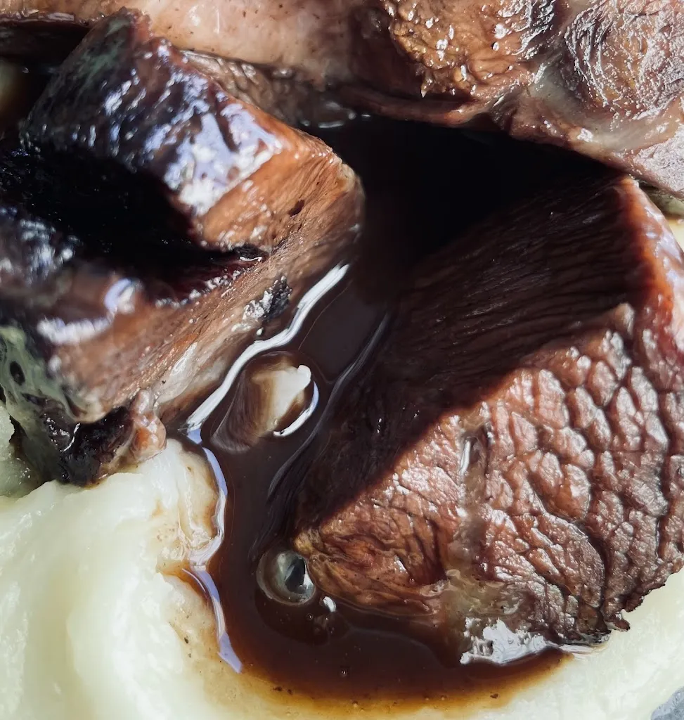 Andrea Alvis_Capri_Cuneo_review