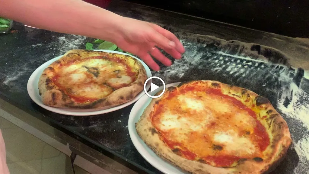 Pizze Pazze da Mimmo & Ely_Cuneo_slider_image_2