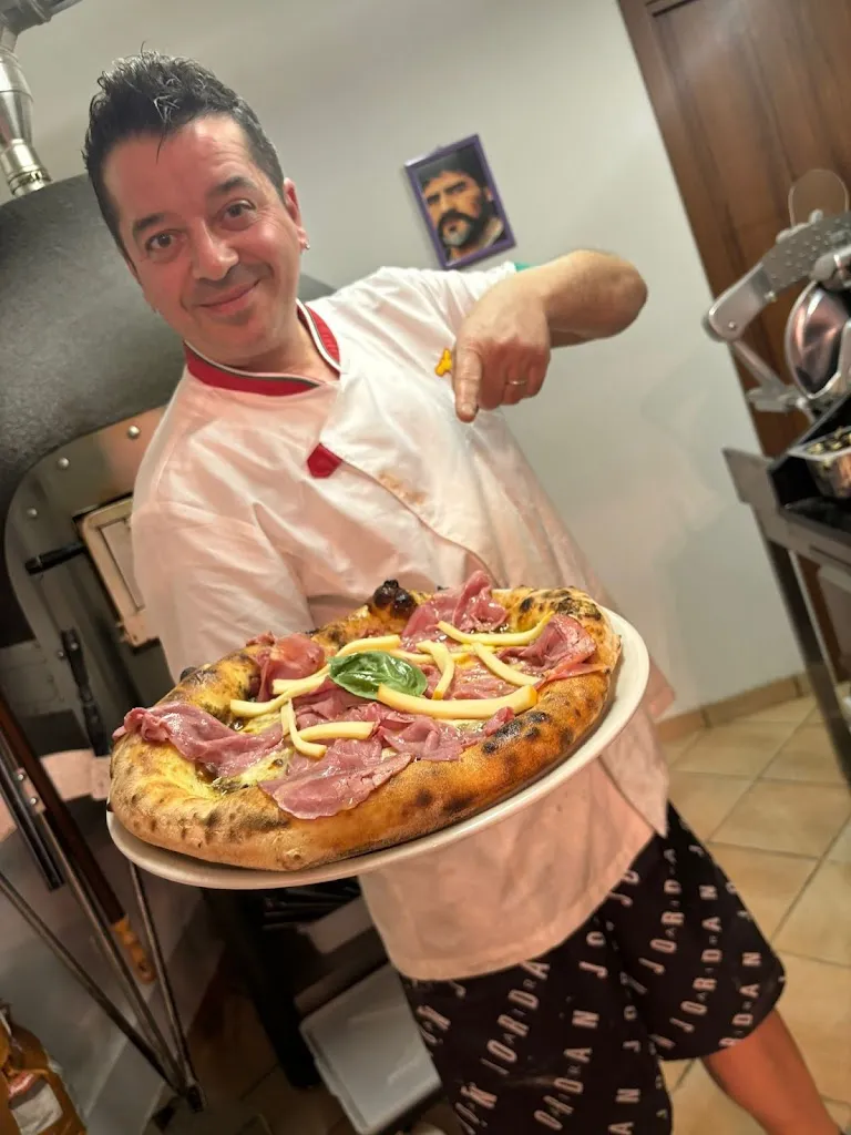 Pizze Pazze da Mimmo & Ely_Cuneo_slider_image_3