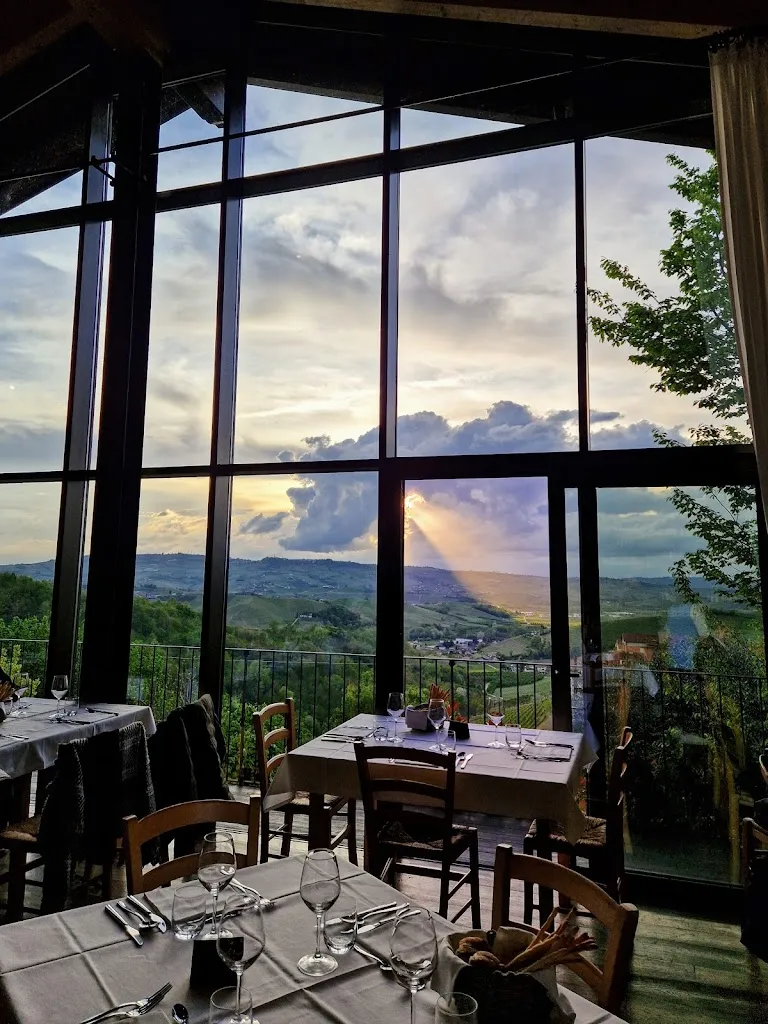 Sam Bevan_Trattoria nelle Vigne_Diano d'Alba_review