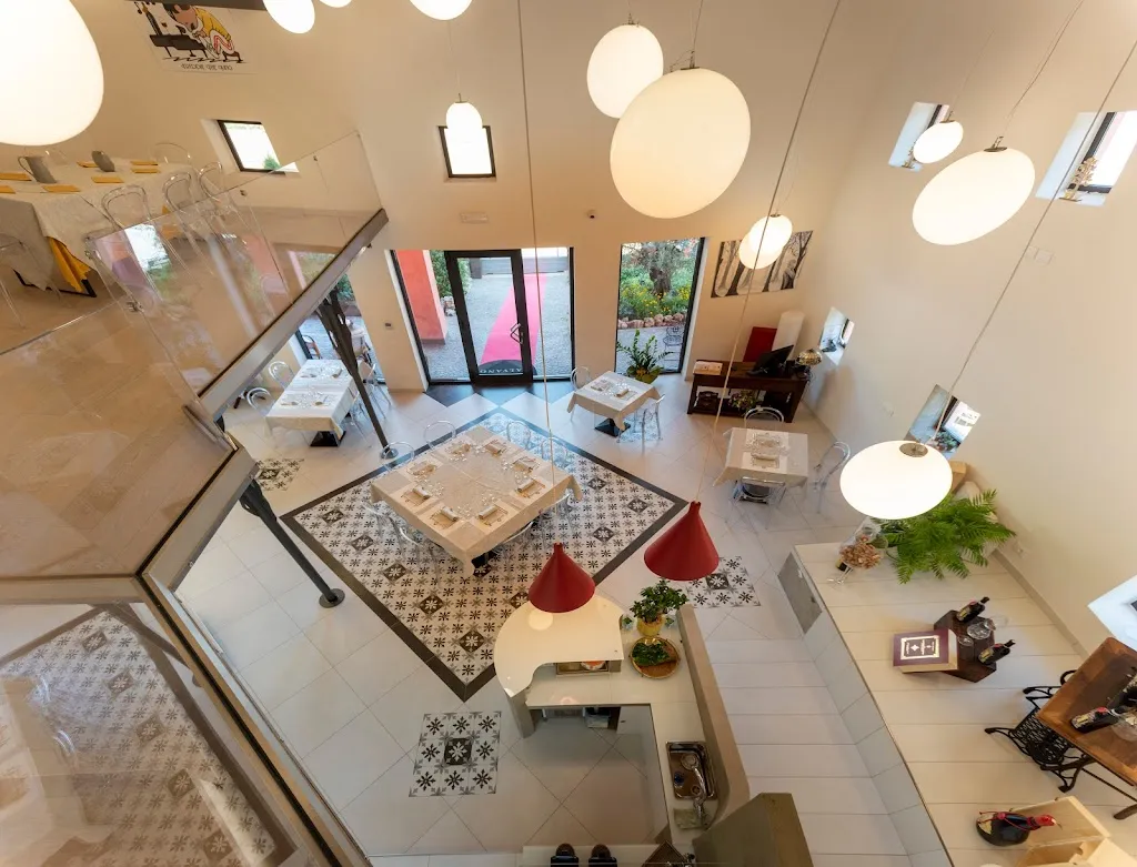 Fosco Bistrot by Salvano_Diano d'Alba_slider_image_1