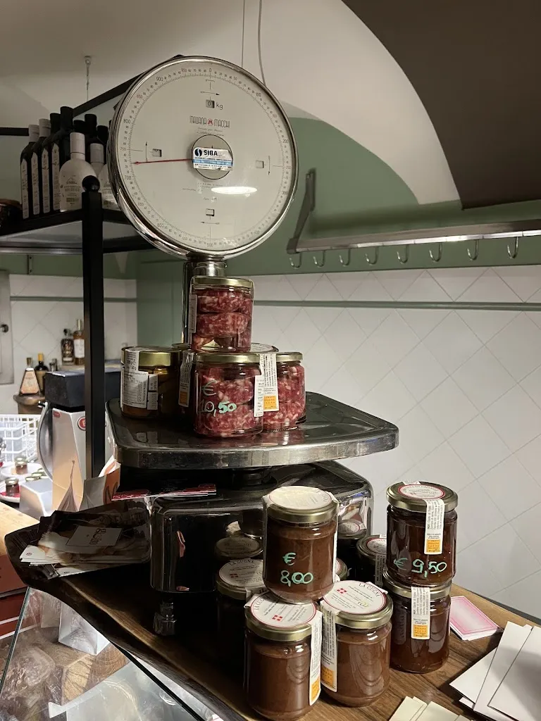 Bottega Terreno - Enogastronomia e Vineria restaurant in Diano d'Alba