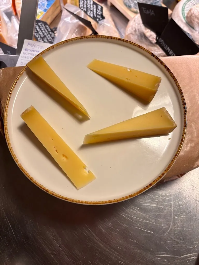 Bottega Terreno - Enogastronomia e Vineria_Diano d'Alba_slider_image_3