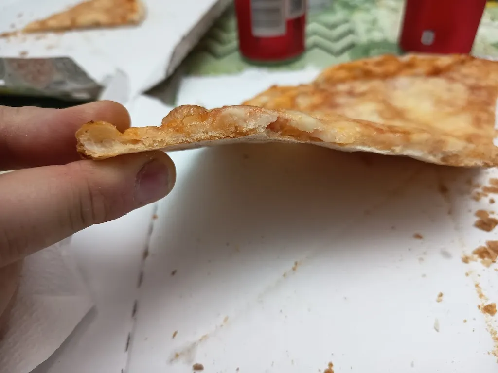 Alessia Fusco_Pizza Al Taglio da Mario_Carsoli_review