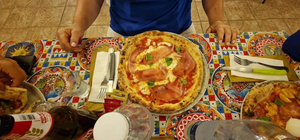 Gianni Carrozzo_Il Pirata - by Zio Balu'_Ceglie Messapica_review