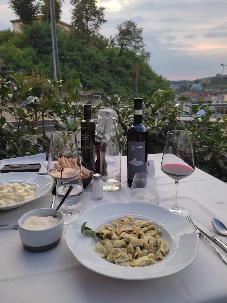 Carolina Cotelea_Osteria Vineria Il Torchio_Dogliani_review