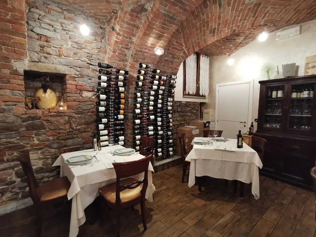 Osteria Vineria Il Torchio_Dogliani_slider_image_3