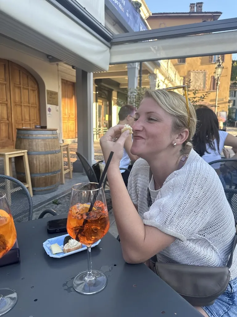 The Krozers_Caffè Riviera_Dogliani_review