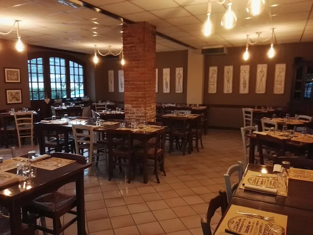 Pizzeria Andy Capp restaurant in Dogliani