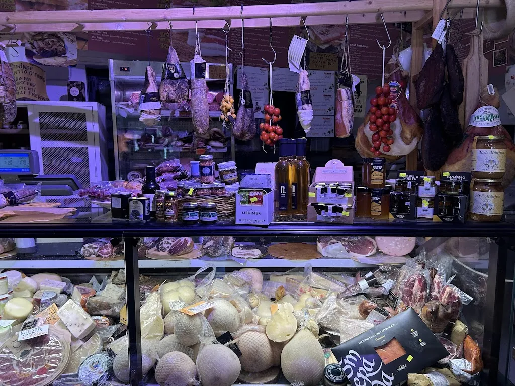 SUMA NEGOZI DI QUARTIERE Da Gaetano_Ceglie Messapica_slider_image_2