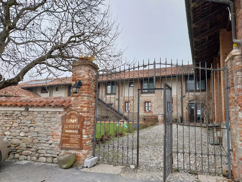 Pãölã_Farmhouse La Pieve_Dogliani_review