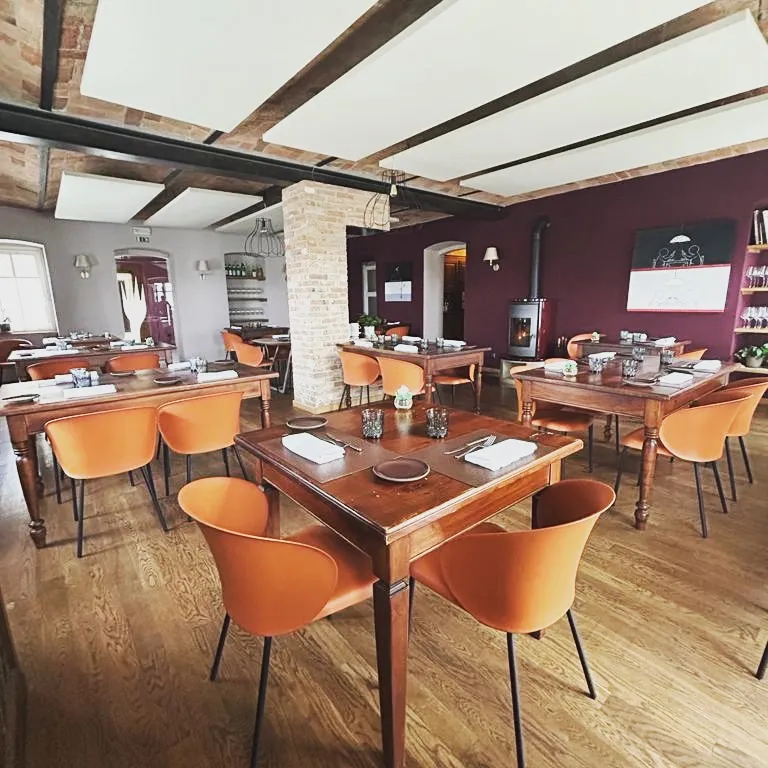 Osteria I Rebbi_Dogliani_slider_image_1