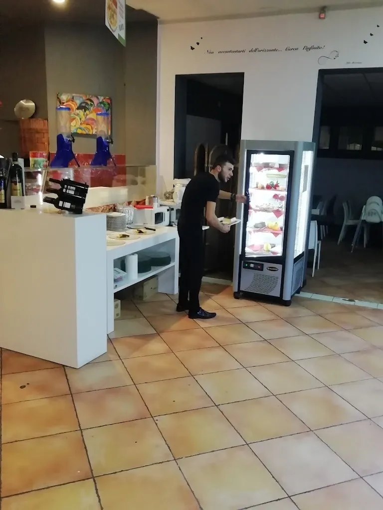 Luca Barbero_Bue Rosso Risto Pizza Grill_Dorzano_review