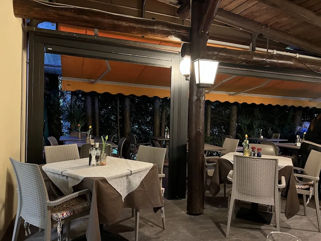 Restaurant Riviera restaurant in Cursolo